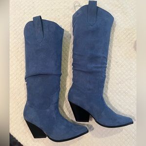 Slouchy cowboy boots